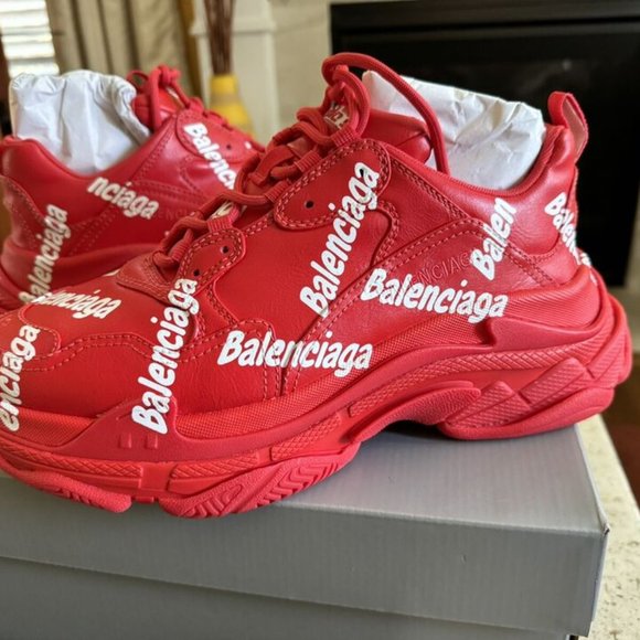 BALENCIAGA TRIPLE S ALLOVER LOGOTYPE 42 (US 9) BRAND NEW IN-BOX! - Picture 11 of 13